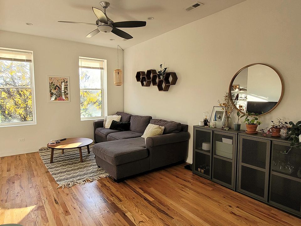 1st image of 1452 N Greenview Ave APT 2F
