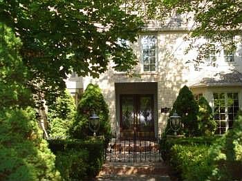 2nd image of 1642 Queens Ct