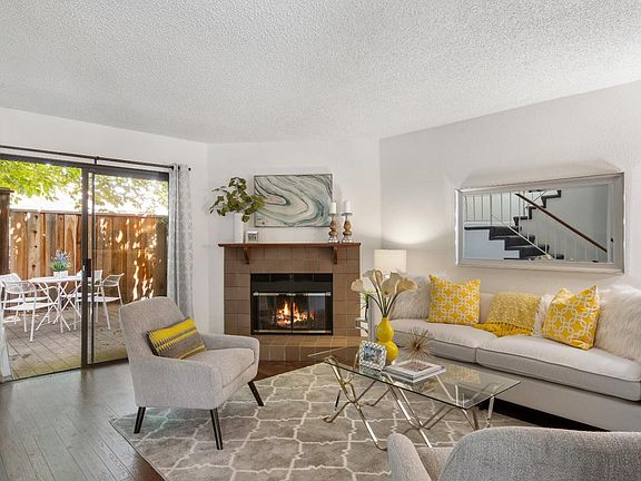 5th image of 2572 Village Dr #27