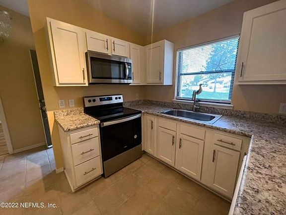 5th image of 4814 Deermoss Way N