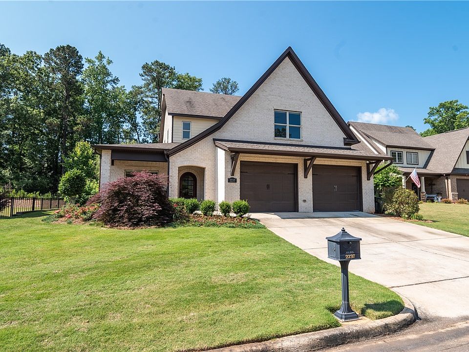 2237 N Donahue Dr, Auburn, AL 36830 Zillow