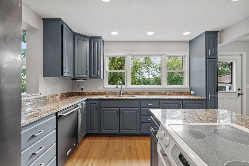 223 E River Pkwy, Champlin, MN - View 5