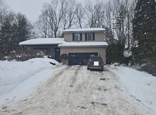 4360 Briarcliff Dr, Traverse City, MI 49684