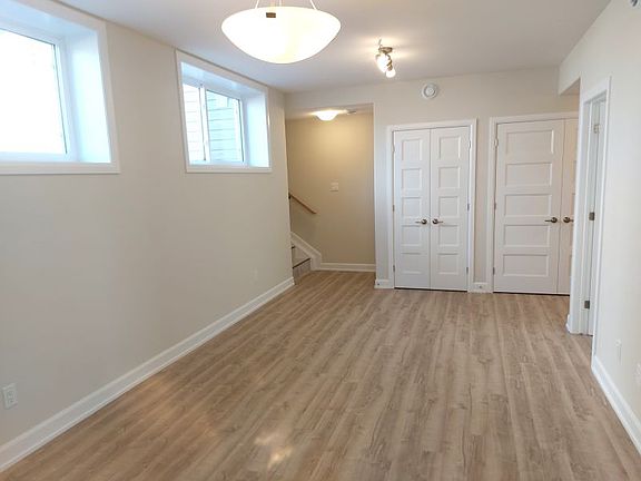 3rd image of 313 Moonlight Dr #A