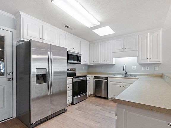 3rd image of 4814 Ashley Hill Cir