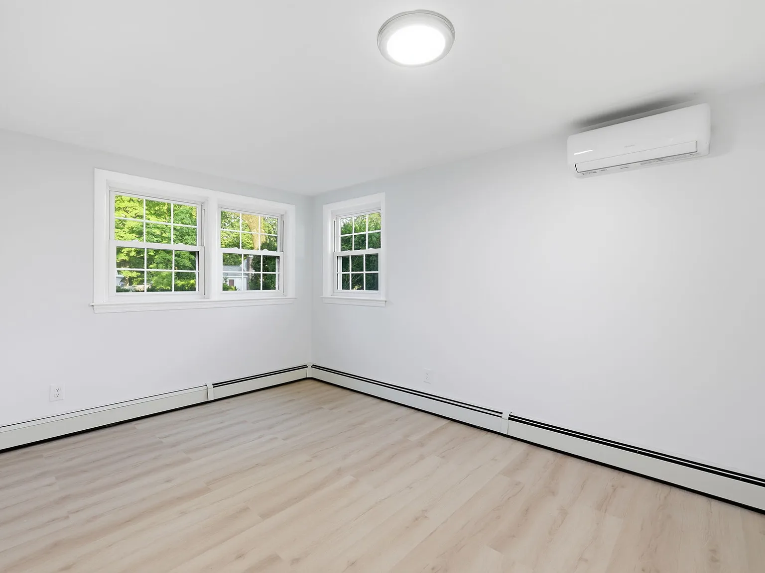 3 bed, 1568 sqft, $3,950 — Photo 4
