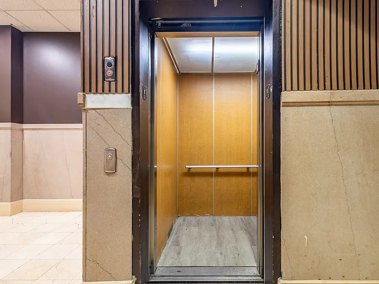Thayer Building — Photo 9