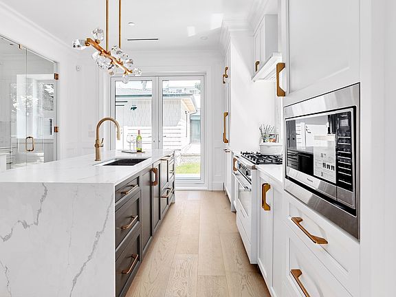 2nd image of 4005 W 35th Ave