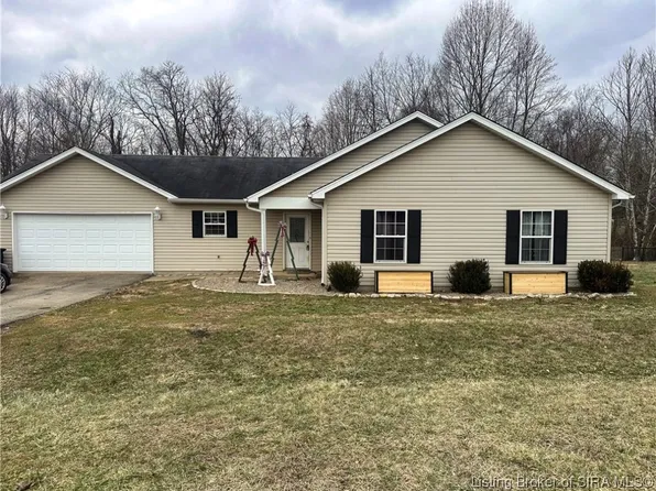 8306 Amelia Ct, Charlestown, IN 47111