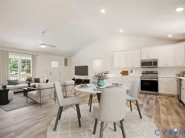17513 Kathleen Ct, South Chesterfield, VA 23803