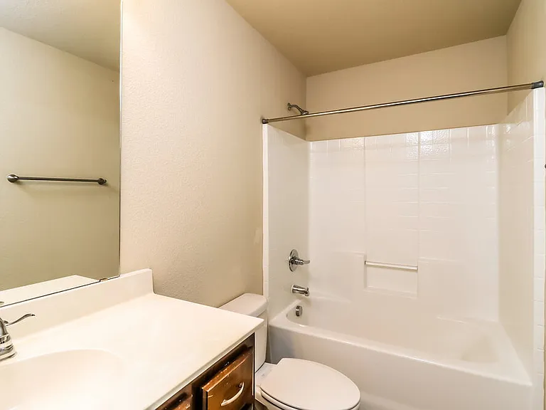 160 Spring Hollow Dr — Photo 15
