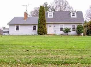 133 Red Barn Ln, Statesville, NC 28677