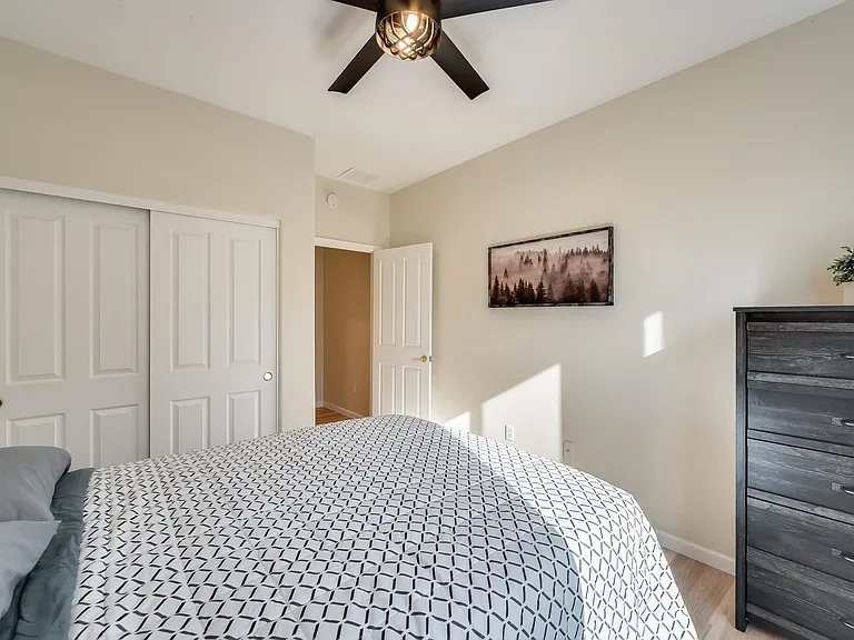 16820 W Palisade Trail Ln — Photo 19