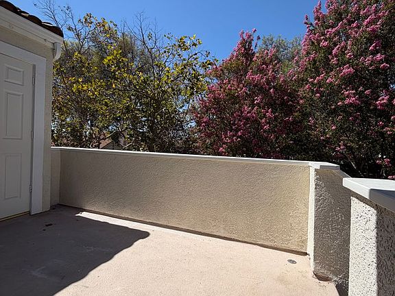 4th image of 79 Gaviota