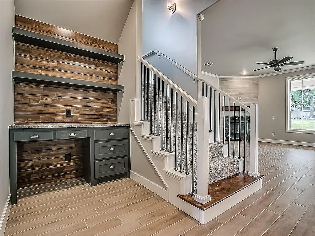4 bed, 2346 sqft, $2,800 — Photo 4