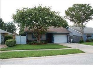 1695 Whispering Dr W, Largo, FL 33771
