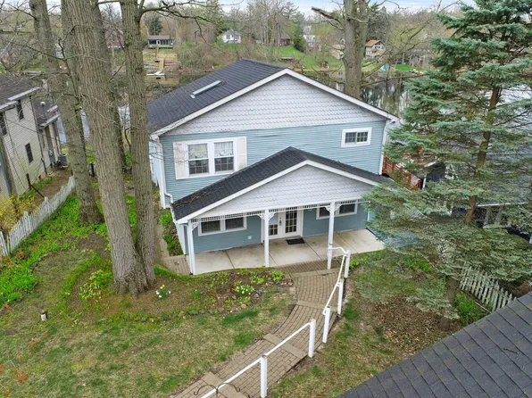 602 N Scott Dr, Valparaiso, IN 46383
