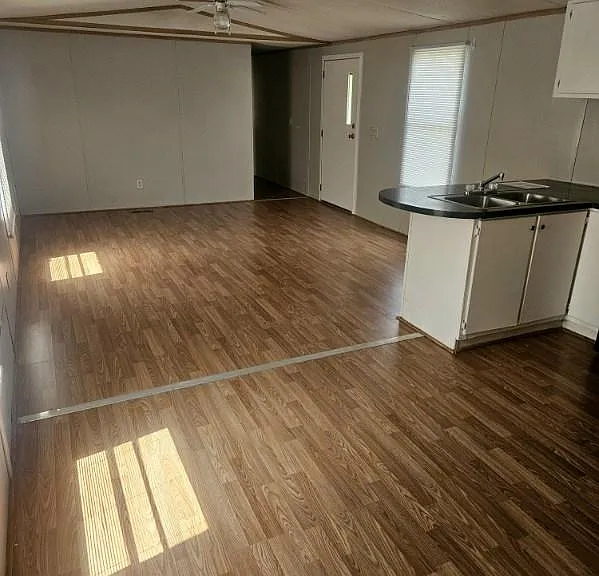 4243 Jennifer Ln — Photo 3