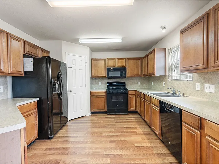 3111 Holly Ranch Dr — Photo 12