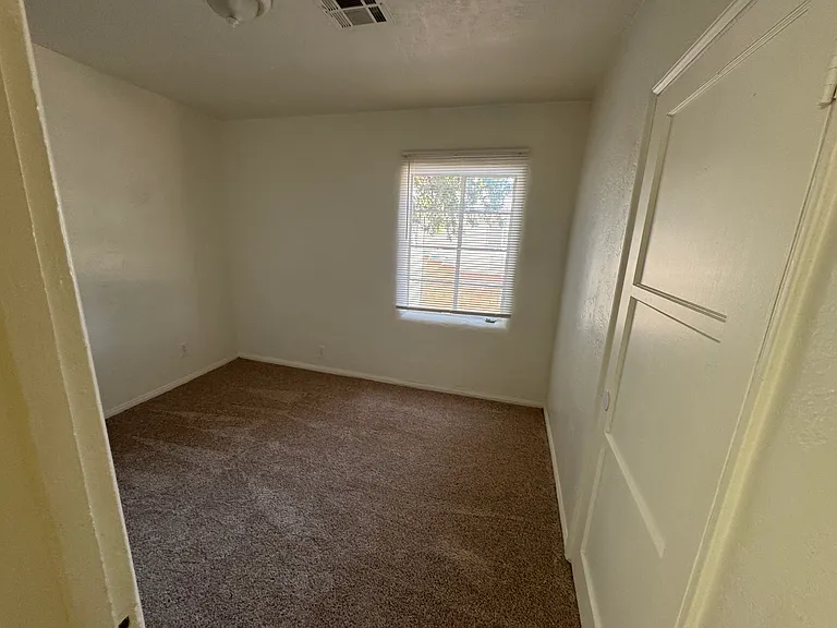 44333 Elm Ave — Photo 10