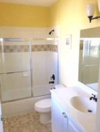 3rd image of 3184 N Greenleaf Cir