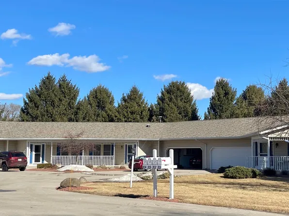 1180 Blooming Field Dr #202, Whitewater, WI 53190