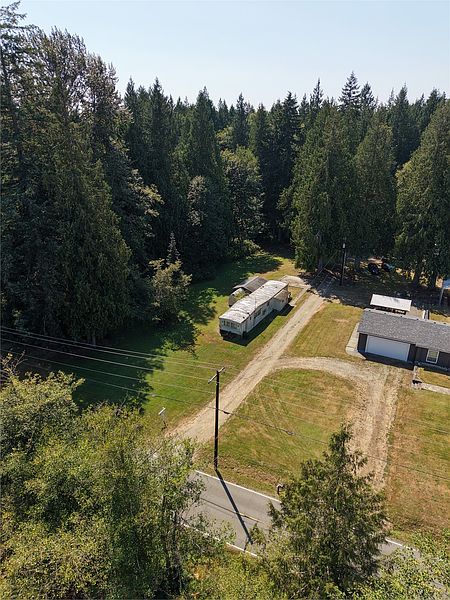 2nd image of 28610 3rd Avenue NE