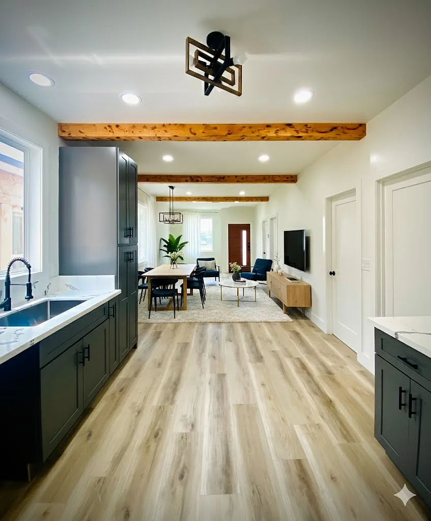 156 S Pecan St — Photo 3
