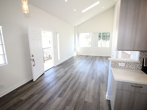 2nd image of 4064 La Salle Ave