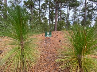 14 Ridgeland St, Pinehurst, NC 28374