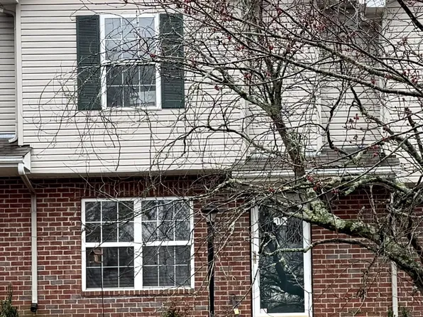 110 Waterview Dr, Hendersonville, TN 37075