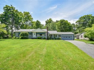 9940 Sena Ln, Poland, OH 44514