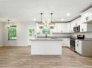 329 Diane Loop, White Bluff, TN 37187