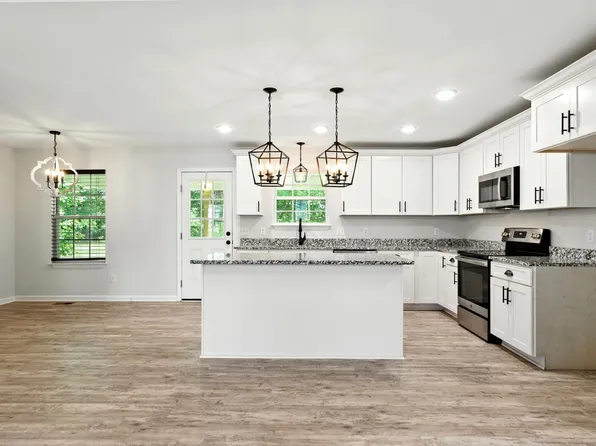 329 Diane Loop, White Bluff, TN 37187