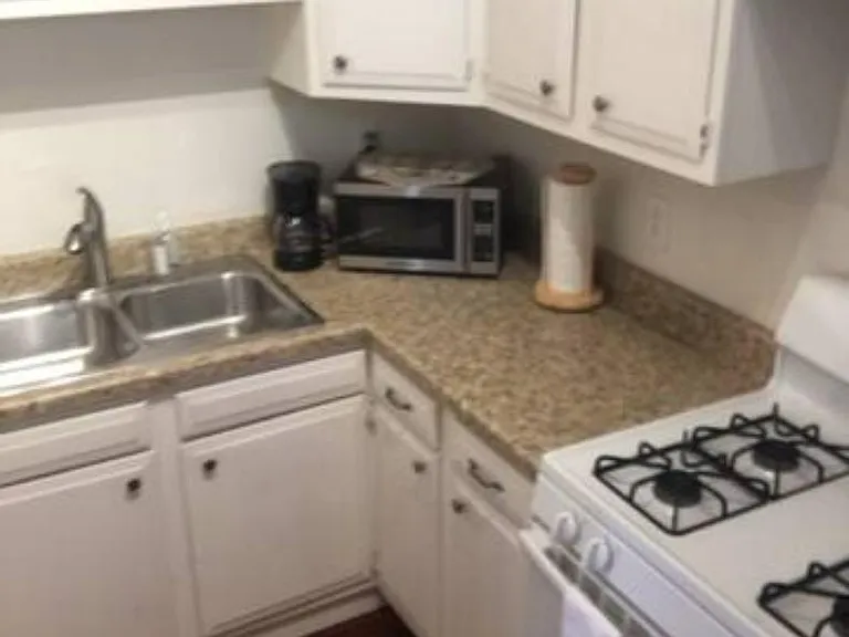 2114 Burdette St #C — Photo 4