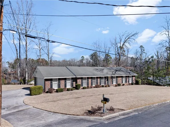 112 Thornwood Dr SW, Rome, GA 30165