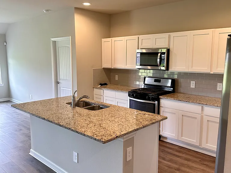 846 Gold Finch Way — Photo 3