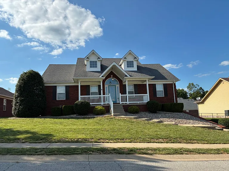 117 Victory Lake Dr — Photo 2