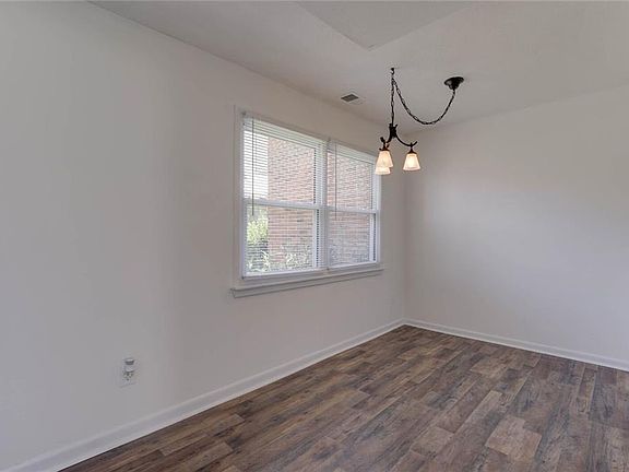 3rd image of 5544 New Colony Dr