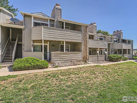 4th image of 923 S Zeno Way #202
