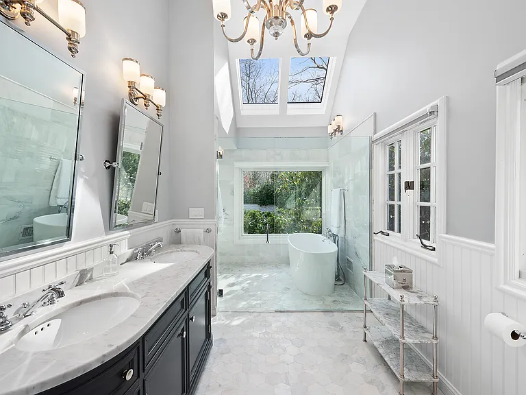 535 Old Sag Harbor Rd — Photo 12