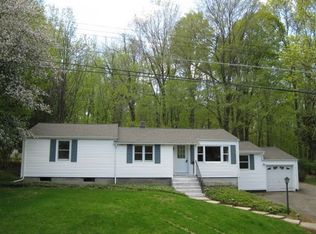 22 W Windy Bush Ln, Sparta, NJ 07871