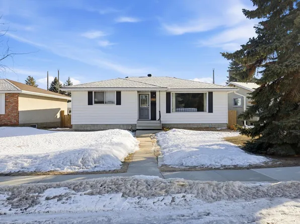 9311 169th St NW, Edmonton, AB T5R 2X4