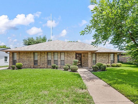 5th image of 8709 Forest Green Dr
