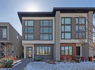 1705 N 46th Ave SW, Calgary, AB T2T 2R6