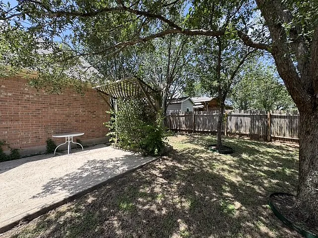 4310 Reynosa Dr — Photo 28