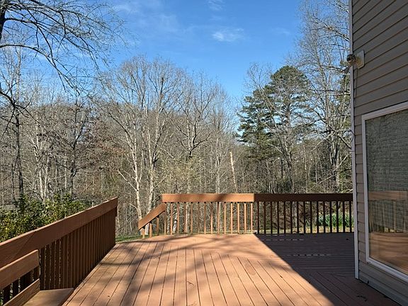 5th image of 838 Peachtree Hills Rd