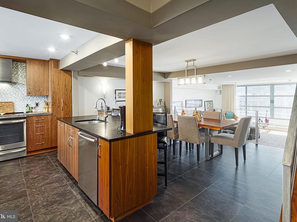 1st image of 7 N Columbus Blvd #220