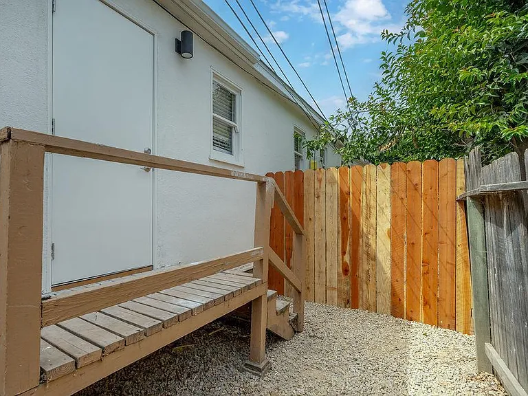 5480 Capistrano Ave #3 — Photo 14