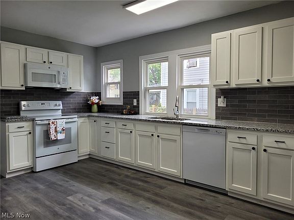 3rd image of 55 16th St NW